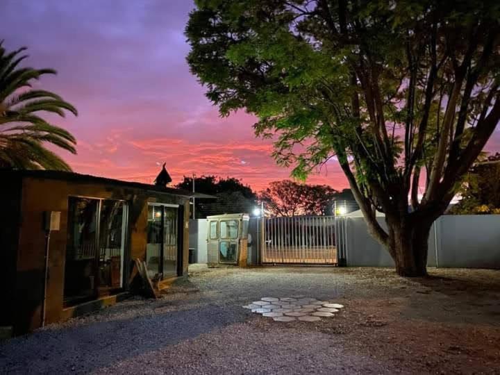 Bush Pillow Guest House Otjiwarongo Exterior photo