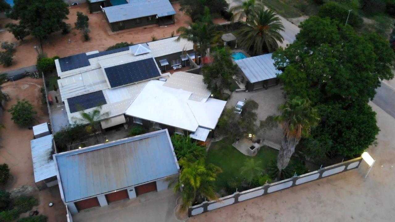 Bush Pillow Guest House Otjiwarongo Exterior photo