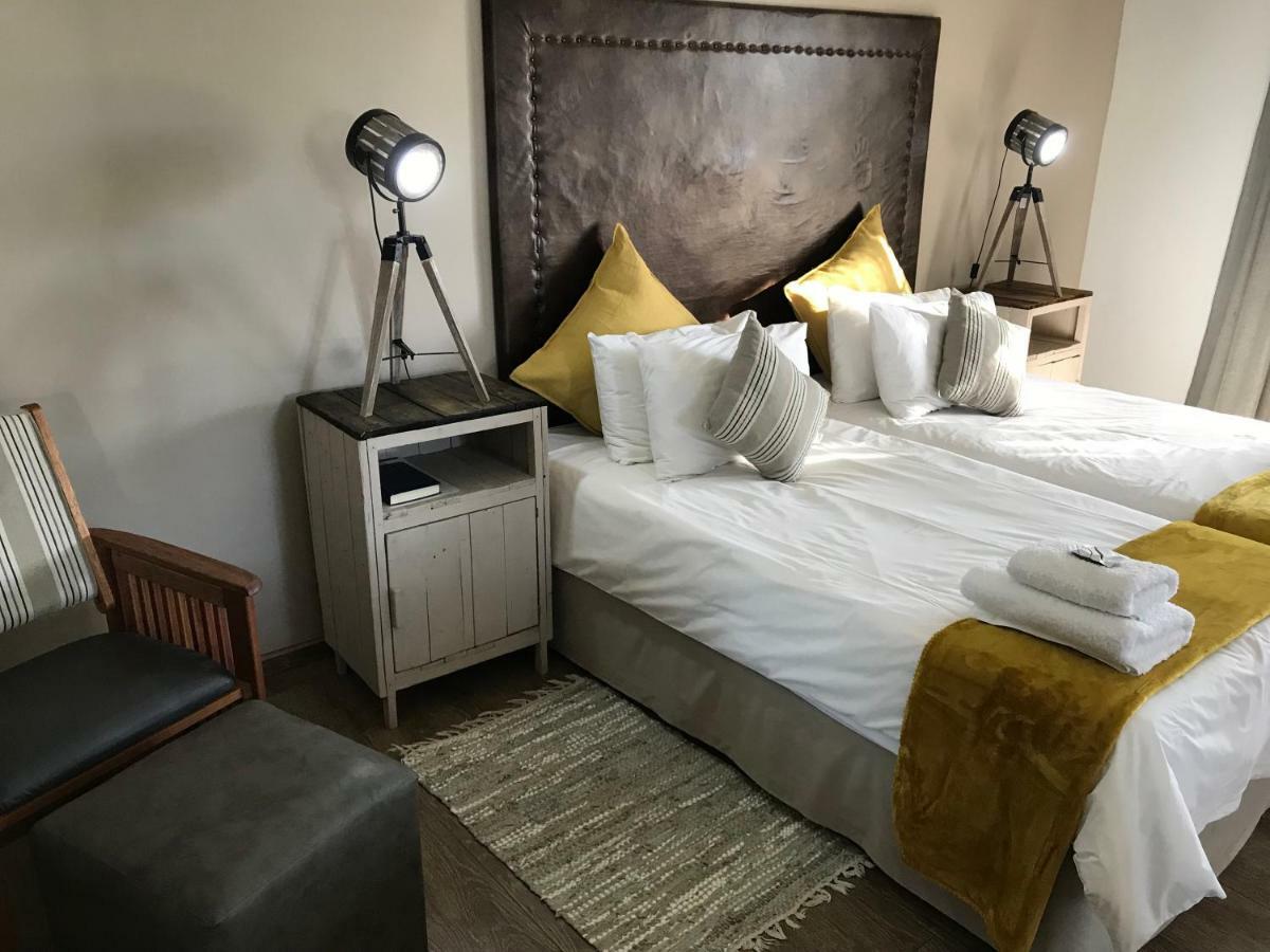 Bush Pillow Guest House Otjiwarongo Exterior photo